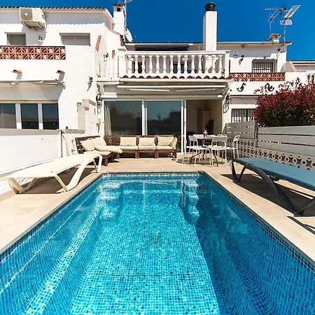 Apartment Welcs Casa 240 Emp Con Piscina Y Vista Al Canal